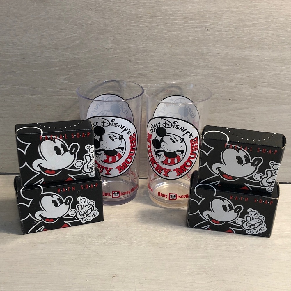 Disney Resorts Bundle Lot of 6 - 2 Used Plastic Cups,  2 NEW Facial & Bath Soaps